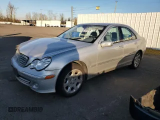 2005 Mercedes-Benz C 240 with VIN WDBRF81J35F674190, listed as a Copart auction lot 42167015 with 157,003 mi miles and Salvage Title. Bid and sale history available at DreamBid. Image 1.