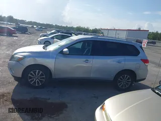 2016 Nissan Pathfinder S with VIN 5N1AR2MN7GC602930, listed as a IAAI auction lot 42447462 with 182,006 mi miles and . Bid and sale history available at DreamBid. Image 14.