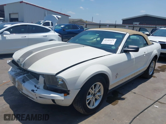 2006 Ford Mustang Standard with VIN 1ZVFT84N465107373, listed as a IAAI auction lot 42205471 with 60,598 mi miles and . Bid and sale history available at DreamBid. Image 17.