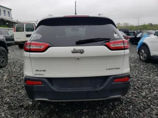 2017 Jeep Cherokee Limited with VIN 1C4PJMDB1HW562142, listed as a Copart auction lot 55366515 with 201,577 mi miles and Salvage title. Bid and sale history available at DreamBid. Image 6.