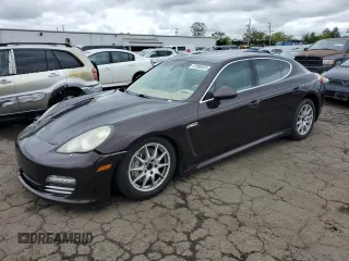 2010 Porsche Panamera S z VIN WP0AB2A7XAL062303, wystawiony jako Copart lot #57880055 z przebiegiem 137 131 mil mil oraz Szkoda całkowita • Salvage title. Historia ofert i sprzedaży dostępna na DreamBid. Obrazek 1.