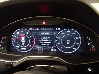 2017 Audi Q7 Premium Plus with VIN WA1LAAF71HD056659, listed as a IAAI auction lot 41729649 with 105,685 mi miles. Bid and sale history available at carsss.com. Image 7.