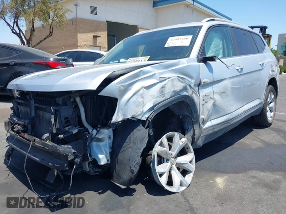 2018 Volkswagen Atlas SE with VIN 1V2CR2CA6JC570554, listed as a IAAI auction lot 42403260 with 109,427 mi miles and . Bid and sale history available at DreamBid. Image 20.