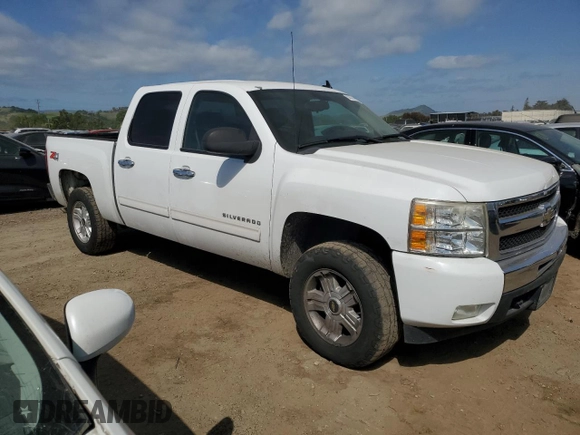 2011 Chevrolet Silverado 1500 LT with VIN 3GCPKSE37BG112705, listed as a Copart auction lot 52622045 with 173,202 mi miles and Salvage Title. Bid and sale history available at DreamBid. Image 4.