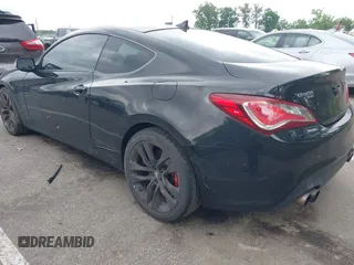 2015 Hyundai Genesis Coupe 3.8L Base z VIN KMHHU6KJ7FU126210, wystawiony jako IAAI lot #42371364 z przebiegiem 92 719 mil mil oraz . Historia ofert i sprzedaży dostępna na DreamBid. Obrazek 3.