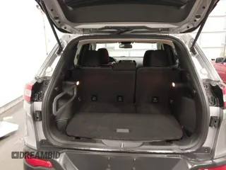 2017 Jeep Cherokee Sport with VIN 1C4PJMAB6HW557359, listed as a IAAI auction lot 41793093 with 194,400 mi miles. Bid and sale history available at carsss.com. Image 18.