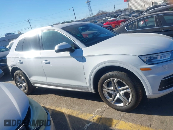 2019 Audi Q5 Premium with VIN WA1ANAFY8K2126536, listed as a IAAI auction lot 41018854 with 132,800 mi miles. Bid and sale history available at carsss.com. Image 13.