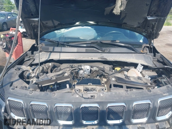 2022 Jeep Compass Latitude z VIN 3C4NJDBB0NT216921, wystawiony jako IAAI lot #42473934 z przebiegiem 41 169 mil mil oraz . Historia ofert i sprzedaży dostępna na DreamBid. Obrazek 10.
