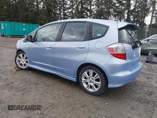 2009 Honda Fit Sport w/Navi with VIN JHMGE886X9S042490, listed as a IAAI auction lot 41931712 with 111,088 mi miles. Bid and sale history available at carsss.com. Image 3.