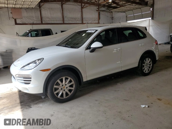 2014 Porsche Cayenne with VIN WP1AA2A29ELA96180, listed as a Copart auction lot 62715425 with 45,022 mi miles and Salvage title. Bid and sale history available at DreamBid. Image 1.