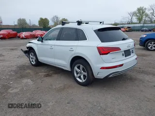 2024 Audi Q5 Premium with VIN WA1ABAFY4R2004405, listed as a IAAI auction lot 42011983 with 22,376 mi miles. Bid and sale history available at carsss.com. Image 3.