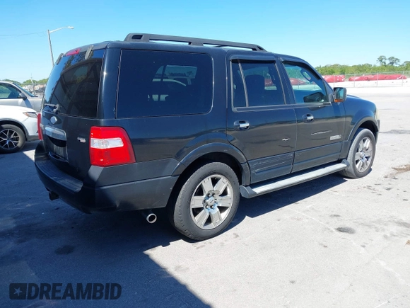 2007 Ford Expedition Limited with VIN 1FMFU19567LA52692, listed as a IAAI auction lot 41823596 with 195,673 mi miles. Bid and sale history available at carsss.com. Image 4.