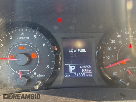 2015 Toyota Sienna LE AAS z VIN 5TDKK3DC5FS679407, wystawiony jako Copart lot #60572255 z przebiegiem 71 303 mil mil oraz Szkoda całkowita • Salvage title. Historia ofert i sprzedaży dostępna na DreamBid. Obrazek 8.