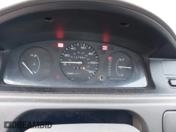 1995 Honda Civic z VIN 2HGEH2463SH500372, wystawiony jako IAAI lot #41785384 z przebiegiem 227 888 mil mil oraz . Historia ofert i sprzedaży dostępna na DreamBid. Obrazek 7.