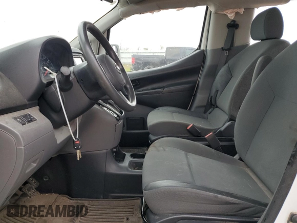 2017 Nissan NV200 SV z VIN 3N6CM0KN9HK713894, wystawiony jako Copart lot #47206625 z przebiegiem 156 107 mil mil oraz Szkoda całkowita • Salvage title. Historia ofert i sprzedaży dostępna na DreamBid. Obrazek 7.