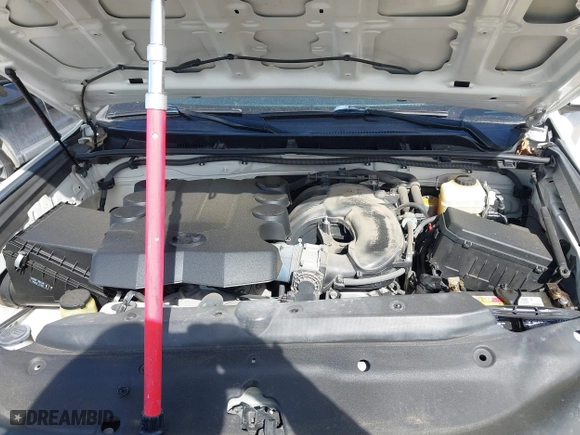 2011 Toyota 4Runner SR5 with VIN JTEZU5JR6B5026240, listed as a IAAI auction lot 41840510 with 99,900 mi miles. Bid and sale history available at carsss.com. Image 10.