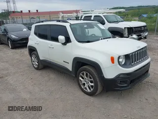 2015 Jeep Renegade Latitude z VIN ZACCJBBT6FPC26785, wystawiony jako IAAI lot #42314583 z przebiegiem 162 267 mil mil oraz . Historia ofert i sprzedaży dostępna na DreamBid. Obrazek 1.