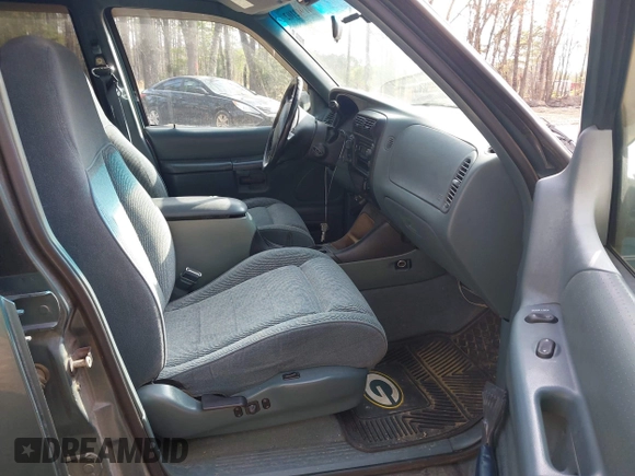 1997 Ford Explorer XL z VIN 1FMDU34E9VZB67632, wystawiony jako IAAI lot #41942102 z przebiegiem 295 240 mil mil oraz . Historia ofert i sprzedaży dostępna na DreamBid. Obrazek 5.