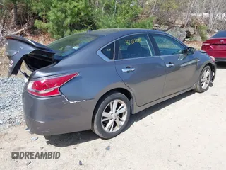 2014 Nissan Altima 2.5 S with VIN 1N4AL3AP5EC104858, listed as a IAAI auction lot 42082088 with 197,853 mi miles. Bid and sale history available at carsss.com. Image 4.