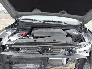 2024 Nissan Titan Pro-4X z VIN 1N6AA1ED0RN114614, wystawiony jako IAAI lot #41548196 z przebiegiem 3 405 mil mil oraz . Historia ofert i sprzedaży dostępna na DreamBid. Obrazek 10.