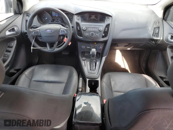 2018 Ford Focus SE with VIN 1FADP3F21JL298832, listed as a Copart auction lot 61262655 with 122,331 mi miles and Clean title. Bid and sale history available at DreamBid. Image 8.