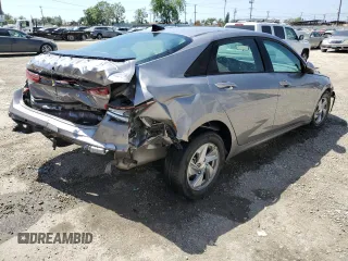 2024 Hyundai Elantra SE z VIN KMHLL4DG1RU656423, wystawiony jako Copart lot #57877595 z przebiegiem 26 797 mil mil oraz Czysty tytuł • Clean title. Historia ofert i sprzedaży dostępna na DreamBid. Obrazek 3.