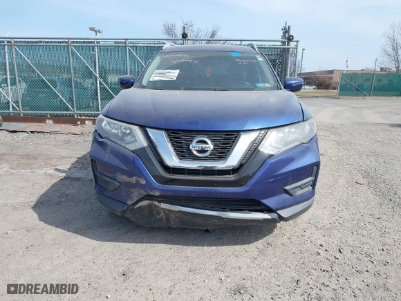 2017 Nissan Rogue SL with VIN 5N1AT2MT3HC823541, listed as a IAAI auction lot 41784901 with 157,840 mi miles. Bid and sale history available at carsss.com. Image 6.