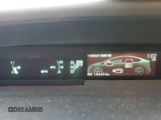 2013 Toyota Prius One z VIN JTDKN3DU3D5544087, wystawiony jako Copart lot #74431924 z przebiegiem 144 493 mil mil oraz Szkoda całkowita • Salvage title. Historia ofert i sprzedaży dostępna na DreamBid. Obrazek 9.