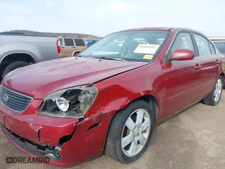 2007 Kia Optima LX with VIN KNAGE124575112468, listed as a IAAI auction lot 41816122 with 177,880 mi miles. Bid and sale history available at carsss.com. Image 6.