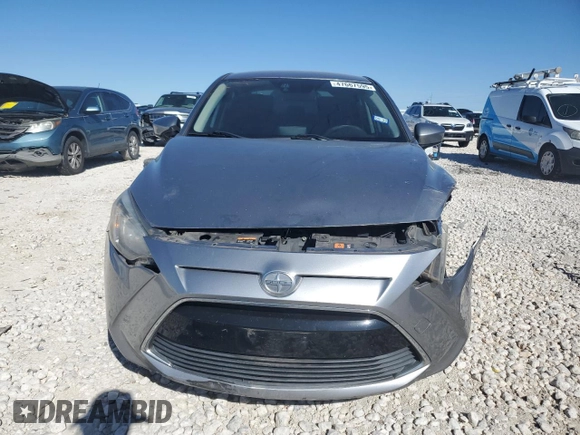 2016 Scion iA z VIN 3MYDLBZV4GY144476, wystawiony jako Copart lot #47667595 z przebiegiem 55 060 mil mil oraz Szkoda całkowita • Salvage title. Historia ofert i sprzedaży dostępna na DreamBid. Obrazek 5.