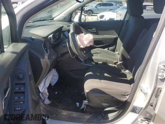2022 Chevrolet Trax LS with VIN KL7CJNSMXNB513370, listed as a Copart auction lot 47117355 with 35,858 mi miles and Salvage Title. Bid and sale history available at carsss.com. Image 7.