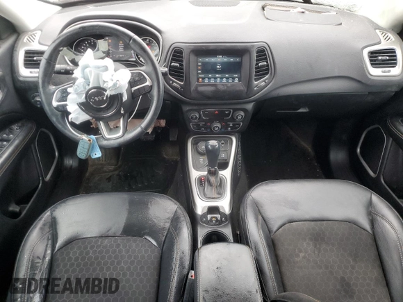 2018 Jeep Compass Latitude z VIN 3C4NJDBB7JT238196, wystawiony jako Copart lot #56500655 z przebiegiem 160 711 mil mil oraz Czysty tytuł • Clean title. Historia ofert i sprzedaży dostępna na DreamBid. Obrazek 8.