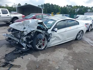 2017 BMW 6 Series 640i xDrive with VIN WBA6D2C5XHGT66310, listed as a IAAI auction lot 40489981 with 1 mi miles. Bid and sale history available at carsss.com. Image 16.