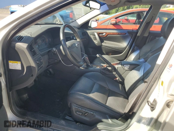 2005 Volvo S60 with VIN YV1RH592X52463612, listed as a Copart auction lot 68049524 with 140,546 mi miles and Salvage Title. Bid and sale history available at carsss.com. Image 7.