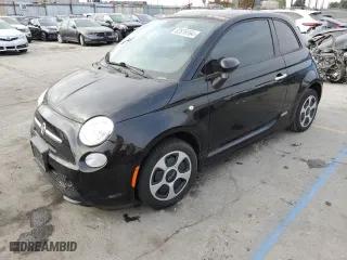 2015 FIAT 500e with VIN 3C3CFFGE3FT642311, listed as a Copart auction lot 82676164 with 27,925 mi miles and Clean Title. Bid and sale history available at carsss.com. Image 1.