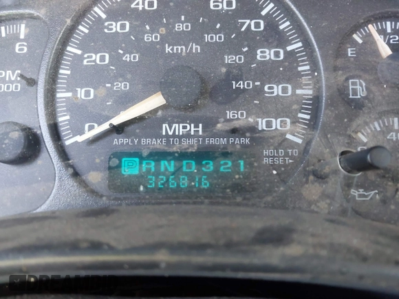 2002 Chevrolet Silverado 1500 LT with VIN 1GCEK19T62E289636, listed as a IAAI auction lot 41726432 with 326,816 mi miles. Bid and sale history available at carsss.com. Image 7.