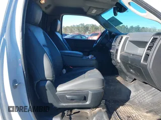 2019 Ram 1500 Classic Tradesman with VIN 3C6JR6DG0KG512237, listed as a IAAI auction lot 41366260 with 212,900 mi miles. Bid and sale history available at carsss.com. Image 5.