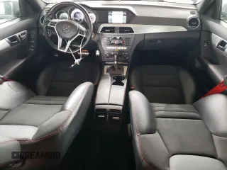 2014 Mercedes-Benz C 250 Sport z VIN WDDGF4HB8EG217004, wystawiony jako Copart lot #58807465 z przebiegiem 81 687 mil mil oraz Szkoda całkowita • Salvage title. Historia ofert i sprzedaży dostępna na DreamBid. Obrazek 8.