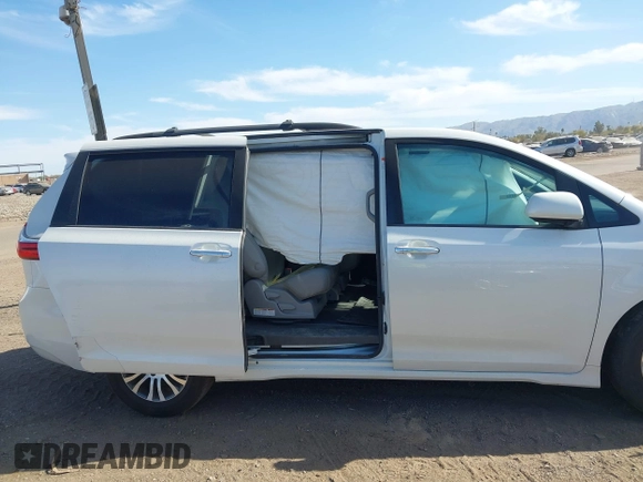 2018 Toyota Sienna XLE Auto Access Seat with VIN 5TDYZ3DCXJS940710, listed as a IAAI auction lot 41508764 with 108,942 mi miles and . Bid and sale history available at DreamBid. Image 12.