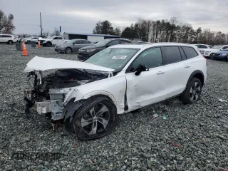 2020 Volvo V60 z VIN YV4102WK7L1040581, wystawiony jako Copart lot #83988214 z przebiegiem Nie podano mil oraz Szkody całkowita. Historia ofert i sprzedaży dostępna na DreamBid. Obrazek 1.