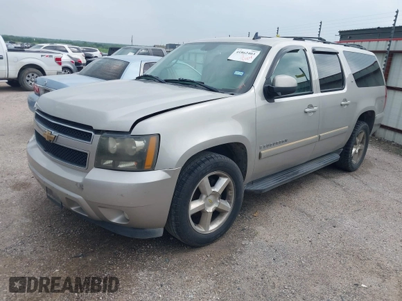 2007 Chevrolet Suburban LTZ with VIN 3GNFC16057G181463, listed as a IAAI auction lot 41862403 with 1 mi miles. Bid and sale history available at carsss.com. Image 2.