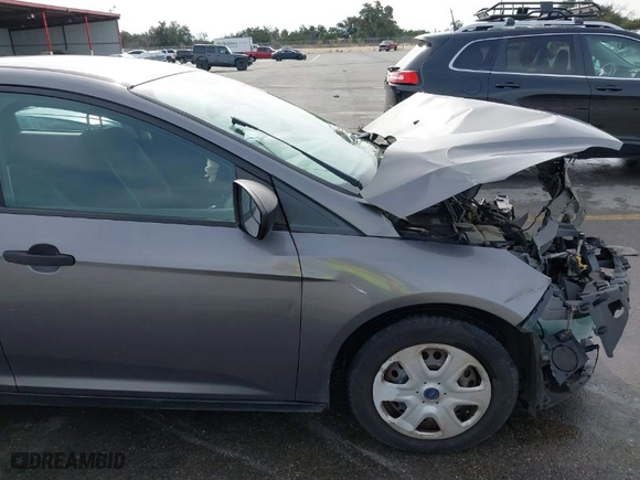 2013 Ford Focus S with VIN 1FADP3E25DL269016, listed as a IAAI auction lot 41323358 with NaN miles. Bid and sale history available at carsss.com. Image 19.