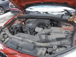 2015 BMW X1 xDrive28i with VIN WBAVL1C51FVY33650, listed as a IAAI auction lot 41400985 with 132,484 mi miles. Bid and sale history available at carsss.com. Image 10.