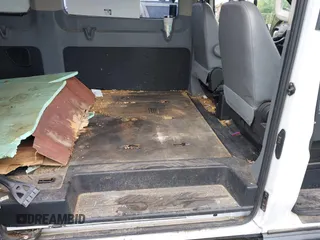 2015 Ford Transit XL с VIN 1FBZX2CM9FKB12990, выставлен на аукционе IAAI как лот 42280597 с пробегом 292 057 миль миль и . История ставок и продаж доступна на DreamBid. Изображение 8.
