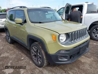 2015 Jeep Renegade Latitude with VIN ZACCJBBT6FPB28081, listed as a IAAI auction lot 42217931 with 212,027 mi miles. Bid and sale history available at carsss.com. Image 1.