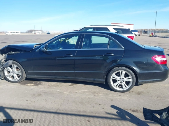 2013 Mercedes-Benz E-Class E 350 Luxury with VIN WDDHF8JB2DA742471, listed as a IAAI auction lot 41691171 with 142,228 mi miles. Bid and sale history available at carsss.com. Image 15.