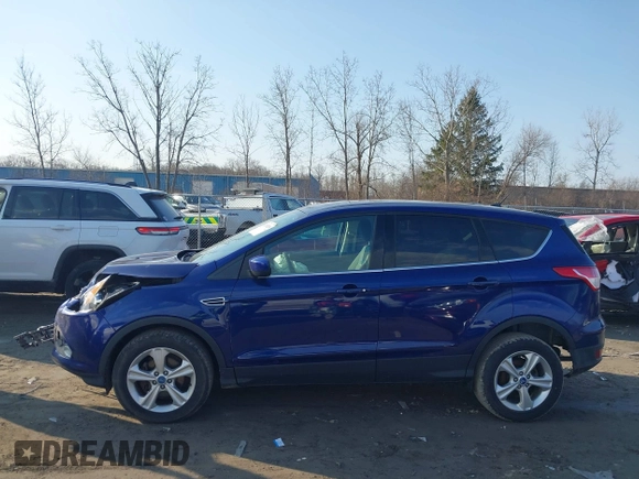 2013 Ford Escape SE with VIN 1FMCU0GX1DUA03049, listed as a IAAI auction lot 41780256 with 121,762 mi miles. Bid and sale history available at carsss.com. Image 14.