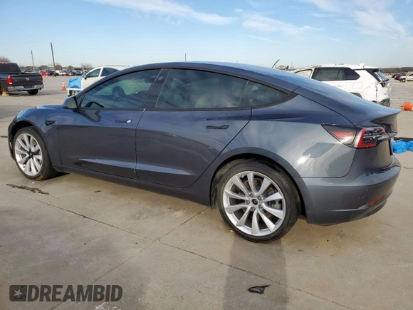 2020 Tesla Model 3 Standard Range Plus z VIN 5YJ3E1EA6LF662676, wystawiony jako Copart lot #47021855 z przebiegiem 58 834 mil mil oraz Czysty tytuł • Clean title. Historia ofert i sprzedaży dostępna na DreamBid. Obrazek 2.