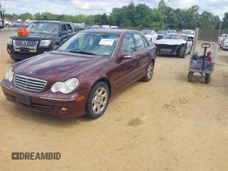 2006 Mercedes-Benz C 280 Luxury z VIN WDBRF92H66F768910, wystawiony jako IAAI lot #42352590 z przebiegiem Nie podano mil oraz . Historia ofert i sprzedaży dostępna na DreamBid. Obrazek 2.