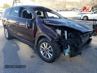 2019 Kia Sorento LX with VIN 5XYPG4A31KG505634, listed as a Copart auction lot 46234285 with 106,392 mi miles and Clean Title. Bid and sale history available at carsss.com. Image 4.